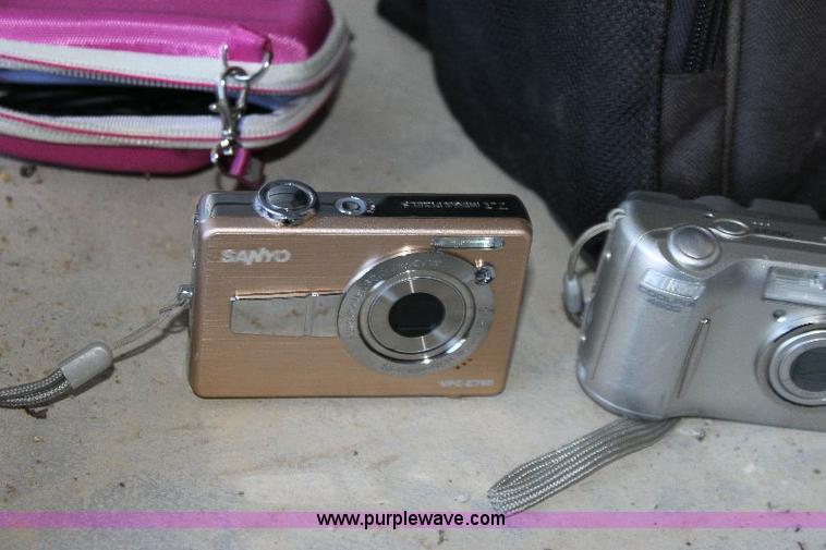 image for item 6127 Assorted electronics