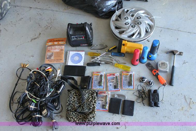 image for item 6128 Assorted household items