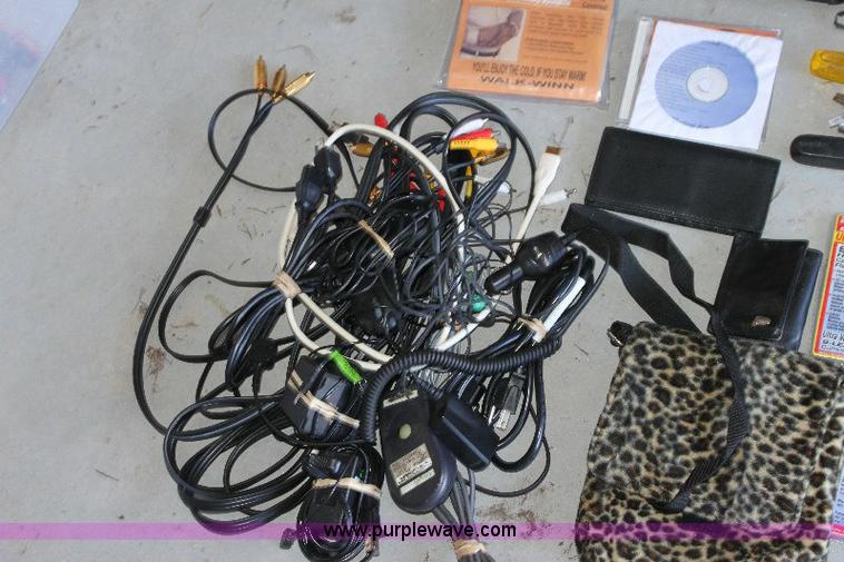 image for item 6128 Assorted household items