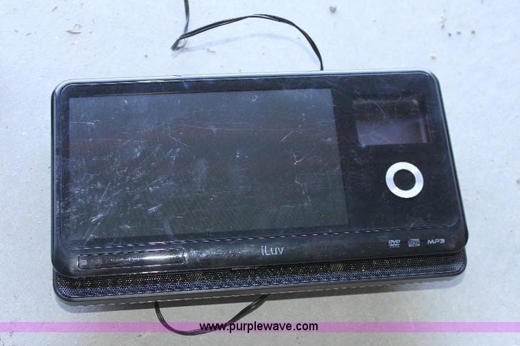 image for item 6130 Assorted iPods and accessories