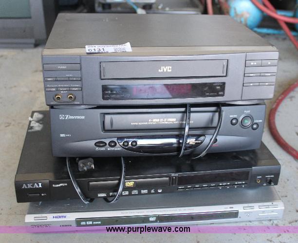 image for item 6131 Assorted electronics