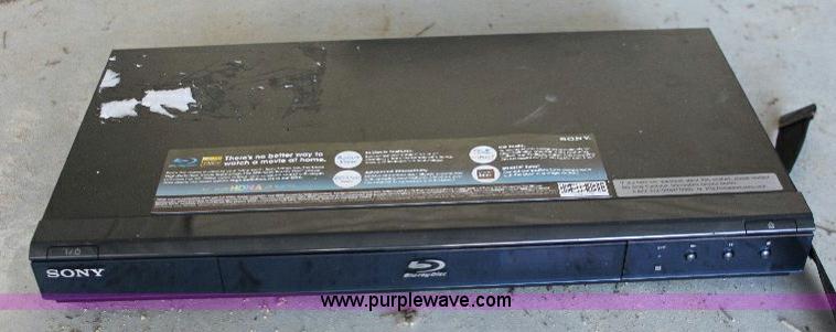 image for item 6131 Assorted electronics