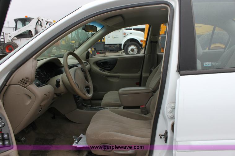 image for item 6216 2002 Chevrolet Malibu