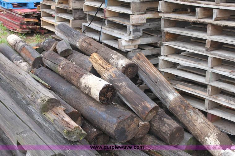 image for item 6228 (11) 12' posts