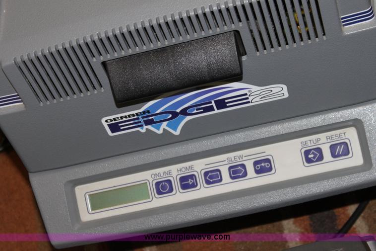 image for item 6233 Assorted electronics