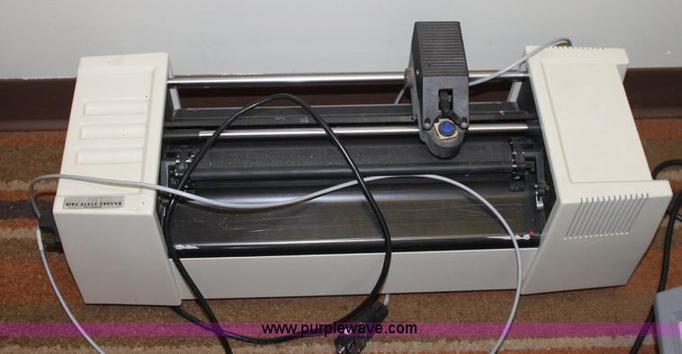 image for item 6233 Assorted electronics