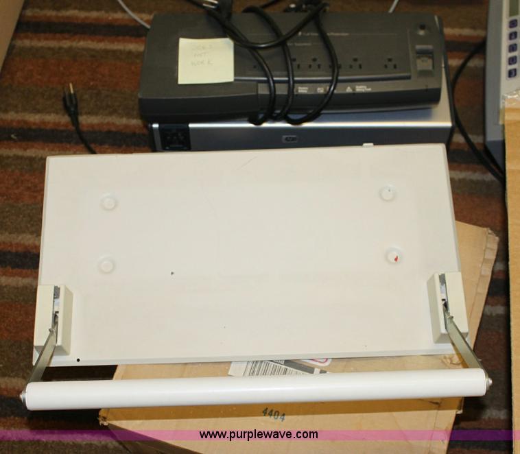 image for item 6233 Assorted electronics