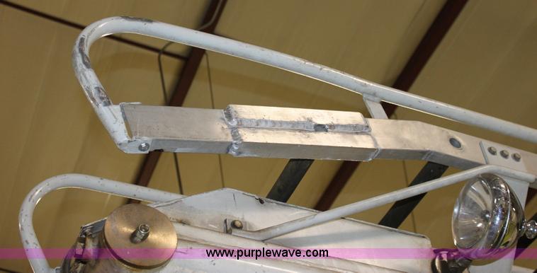 image for item 6319 1975 Ford 900 ladder truck