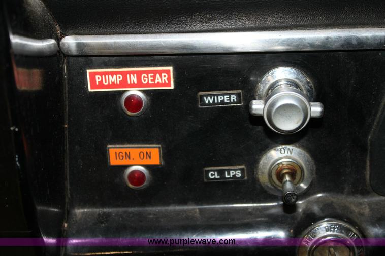 image for item 6319 1975 Ford 900 ladder truck