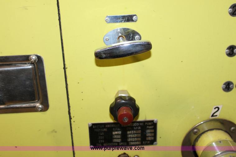 image for item 6319 1975 Ford 900 ladder truck