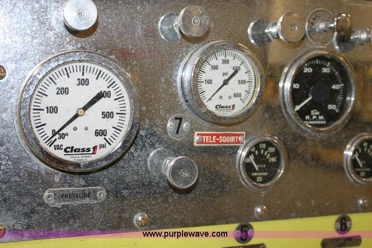 image for item 6319 1975 Ford 900 ladder truck