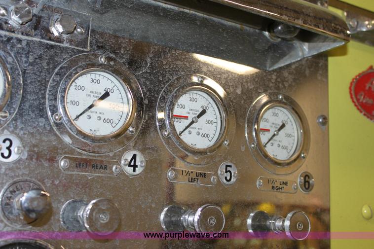 image for item 6319 1975 Ford 900 ladder truck