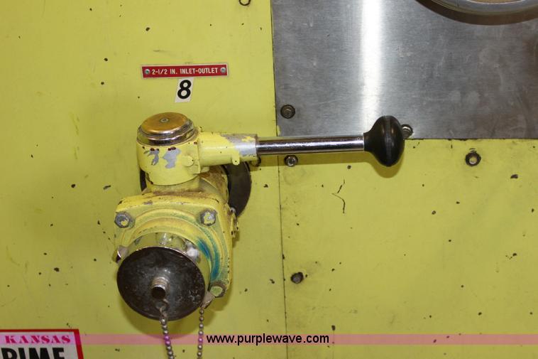 image for item 6319 1975 Ford 900 ladder truck