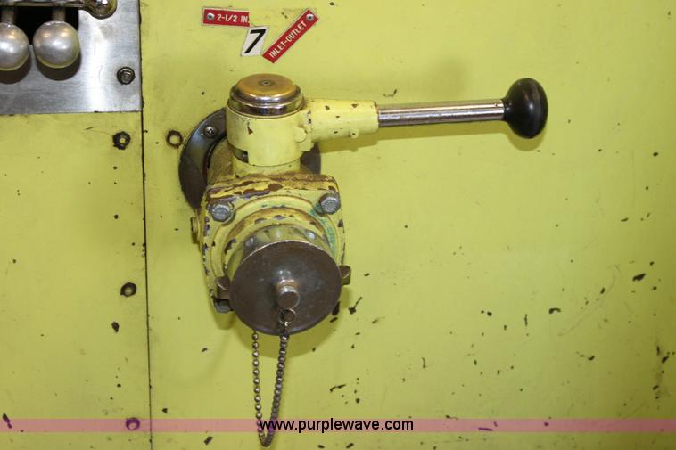 image for item 6319 1975 Ford 900 ladder truck