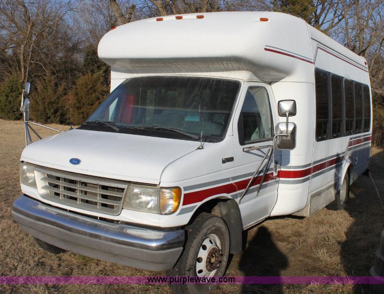 image for item 6351 1993 Ford E350 transit van