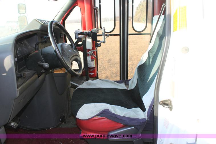 image for item 6351 1993 Ford E350 transit van