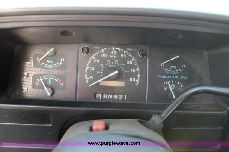 image for item 6351 1993 Ford E350 transit van