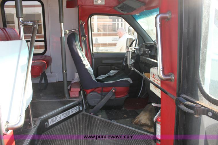 image for item 6351 1993 Ford E350 transit van