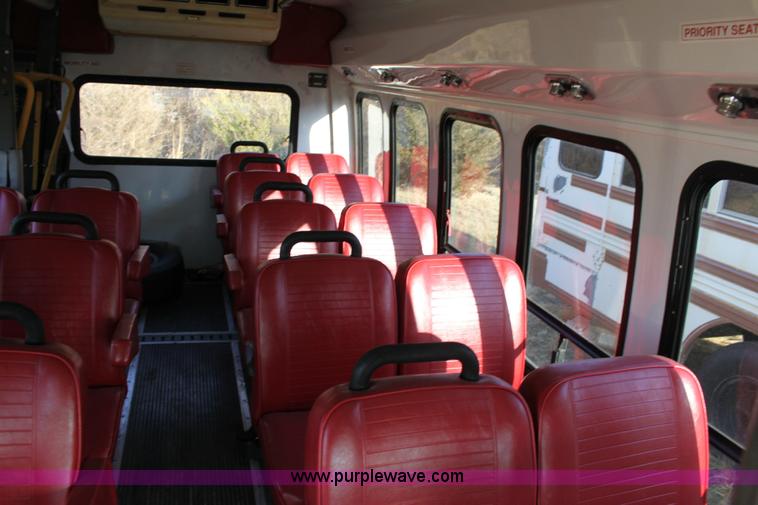 image for item 6351 1993 Ford E350 transit van