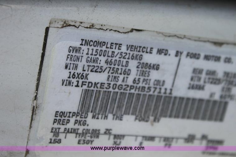 image for item 6351 1993 Ford E350 transit van