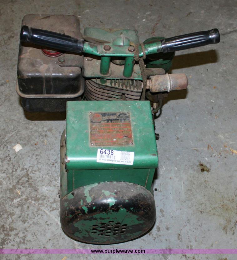 image for item 6438 Universal 21-B generator