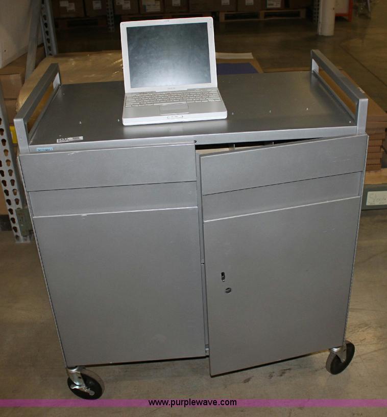 image for item 6493 (26) Apple iBook G4 laptop computers