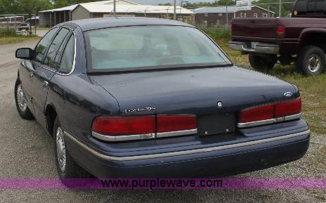 image for item 6532 1995 Ford Crown Victoria Police Interceptor