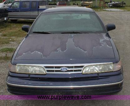 image for item 6532 1995 Ford Crown Victoria Police Interceptor