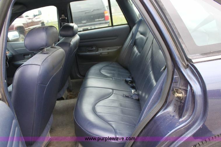 image for item 6532 1995 Ford Crown Victoria Police Interceptor