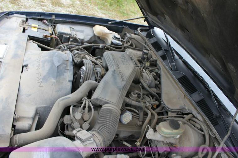 image for item 6532 1995 Ford Crown Victoria Police Interceptor