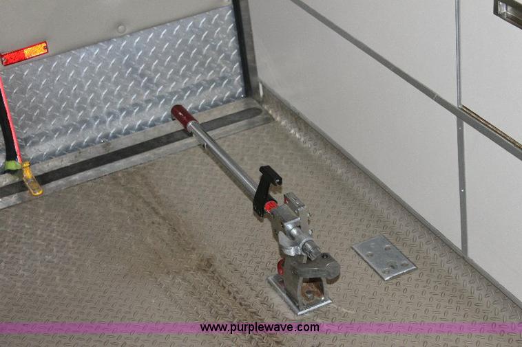 image for item 6534 2006 Ford E450 Super Duty ambulance