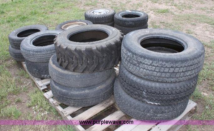 image for item 6564 (16) assorted tires