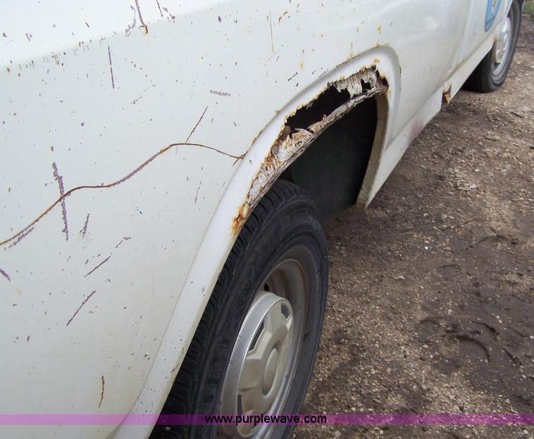 image for item 7281 1984 Ford F150 pickup truck