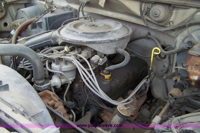 image for item 7281 1984 Ford F150 pickup truck