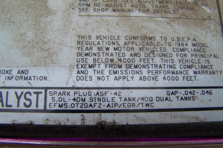 image for item 7281 1984 Ford F150 pickup truck