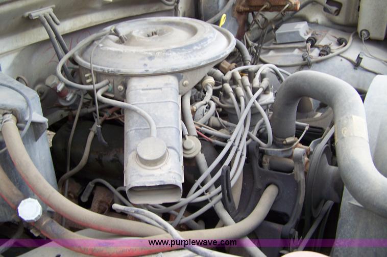 image for item 7281 1984 Ford F150 pickup truck