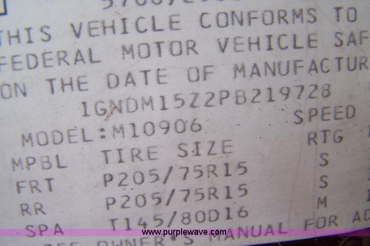 image for item 7292 1993 Chevrolet Astro van