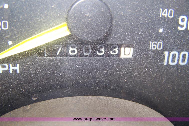 image for item 7292 1993 Chevrolet Astro van