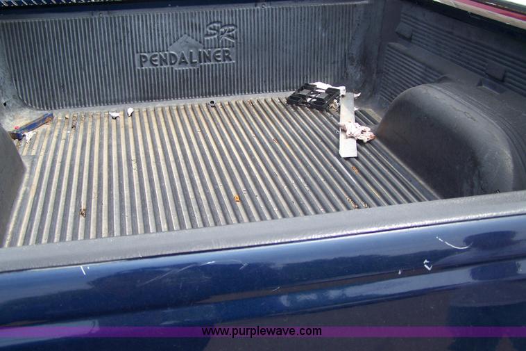 image for item 7293 1996 Chevrolet Z-71 K1500 extended cab pickup truck