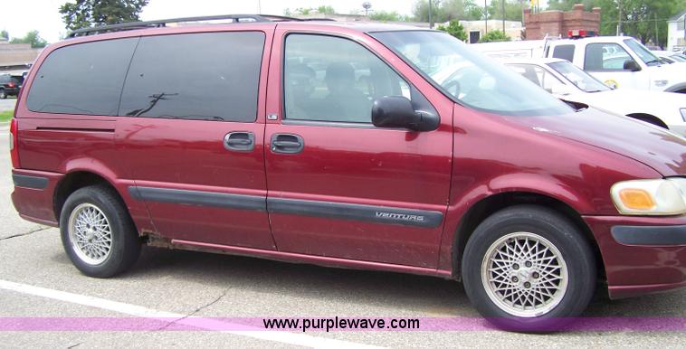 image for item 7294 2000 Chevrolet Venture mini van