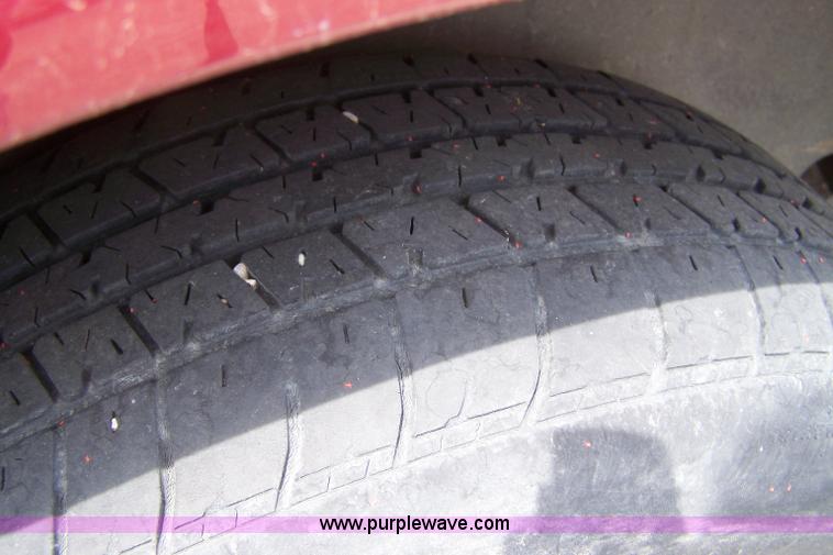 image for item 7294 2000 Chevrolet Venture mini van