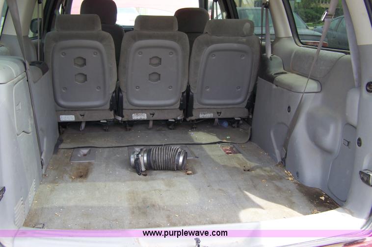 image for item 7294 2000 Chevrolet Venture mini van