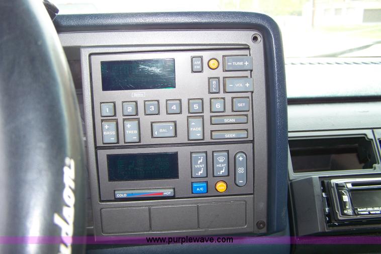 image for item 7295 1990 Chevrolet C1500 extended cab pickup truck