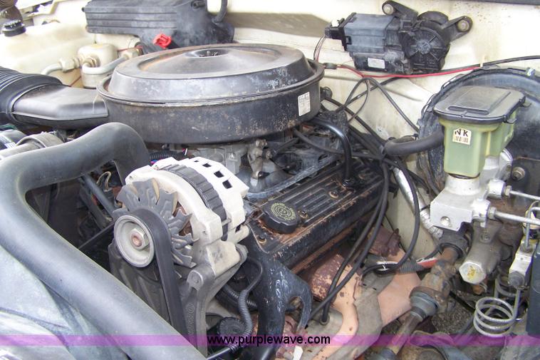 image for item 7295 1990 Chevrolet C1500 extended cab pickup truck