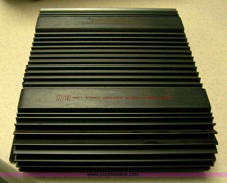 image for item 7301 Optimus 170 watt bridgeable amplifier