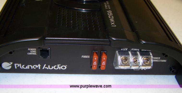 image for item 7306 Planet Audio RXD650 amplifier