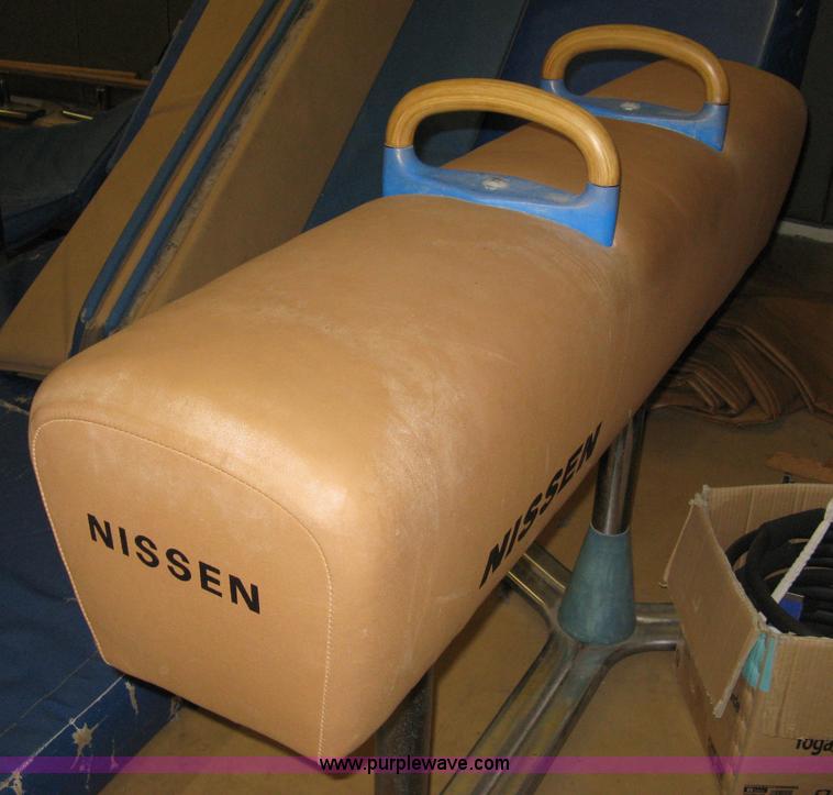 image for item 8084 Nissen pommel horse
