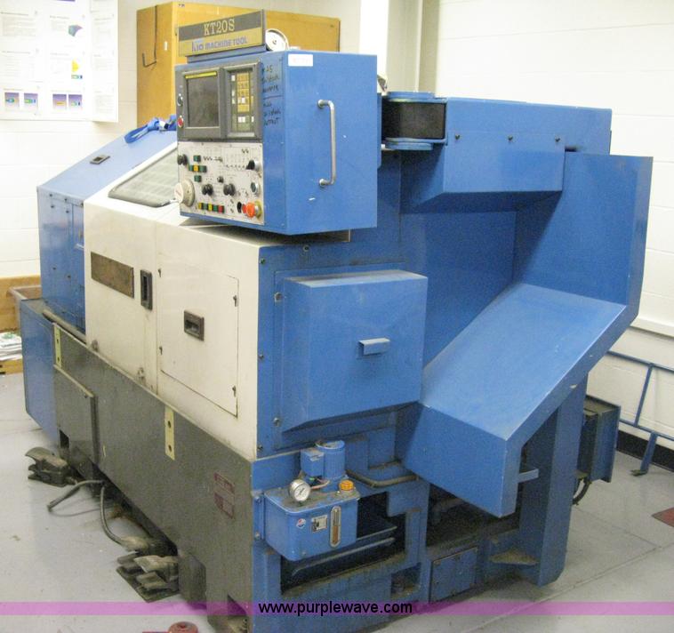 image for item 8094 1990 Kia Machine Tool KT20S industrial lathe