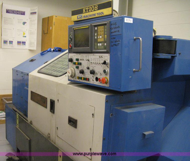 image for item 8094 1990 Kia Machine Tool KT20S industrial lathe