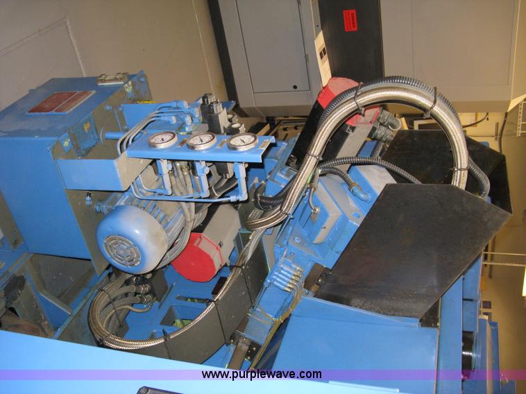 image for item 8094 1990 Kia Machine Tool KT20S industrial lathe